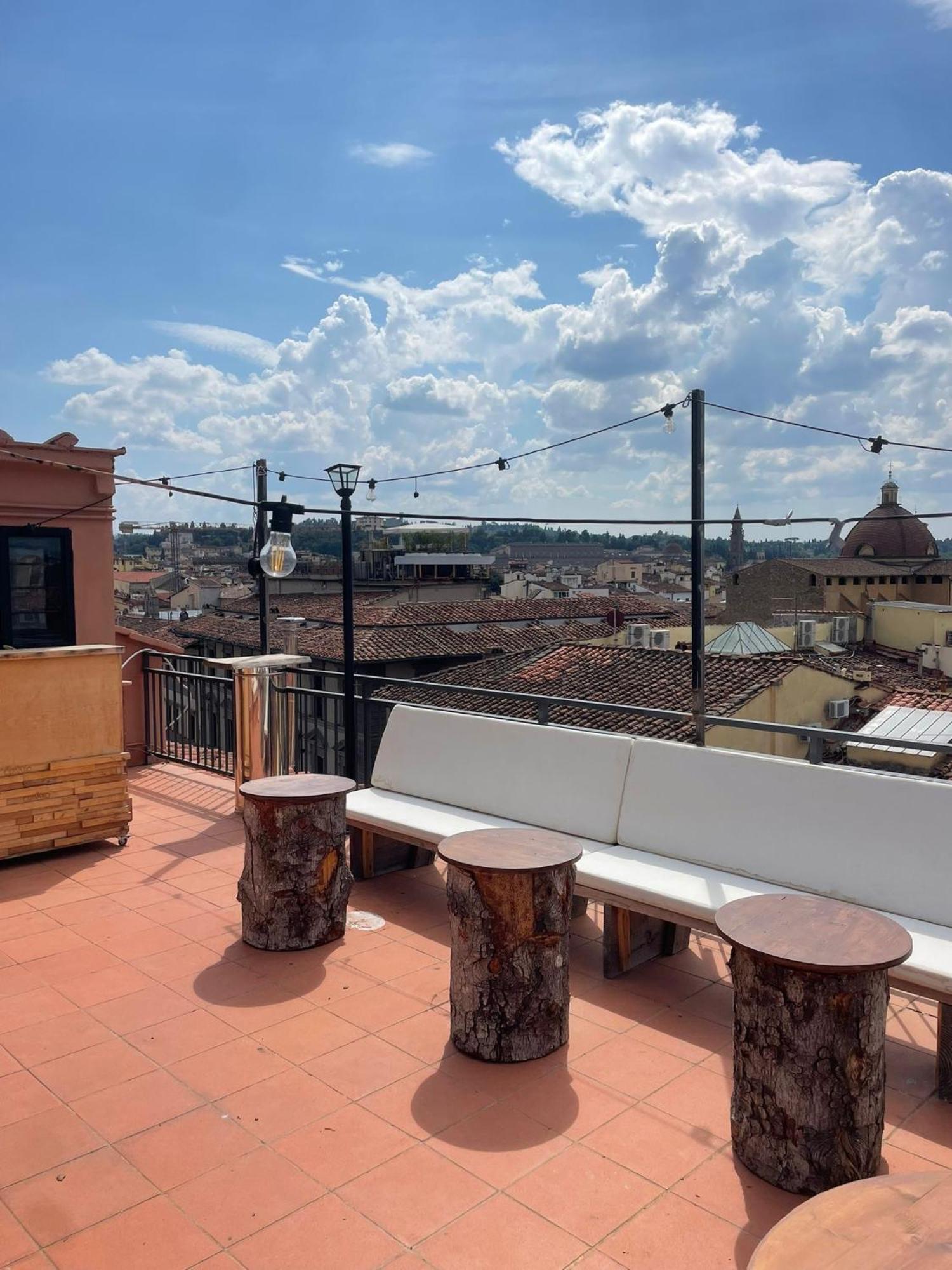 Отель Casa Francis Флоренция Экстерьер фото