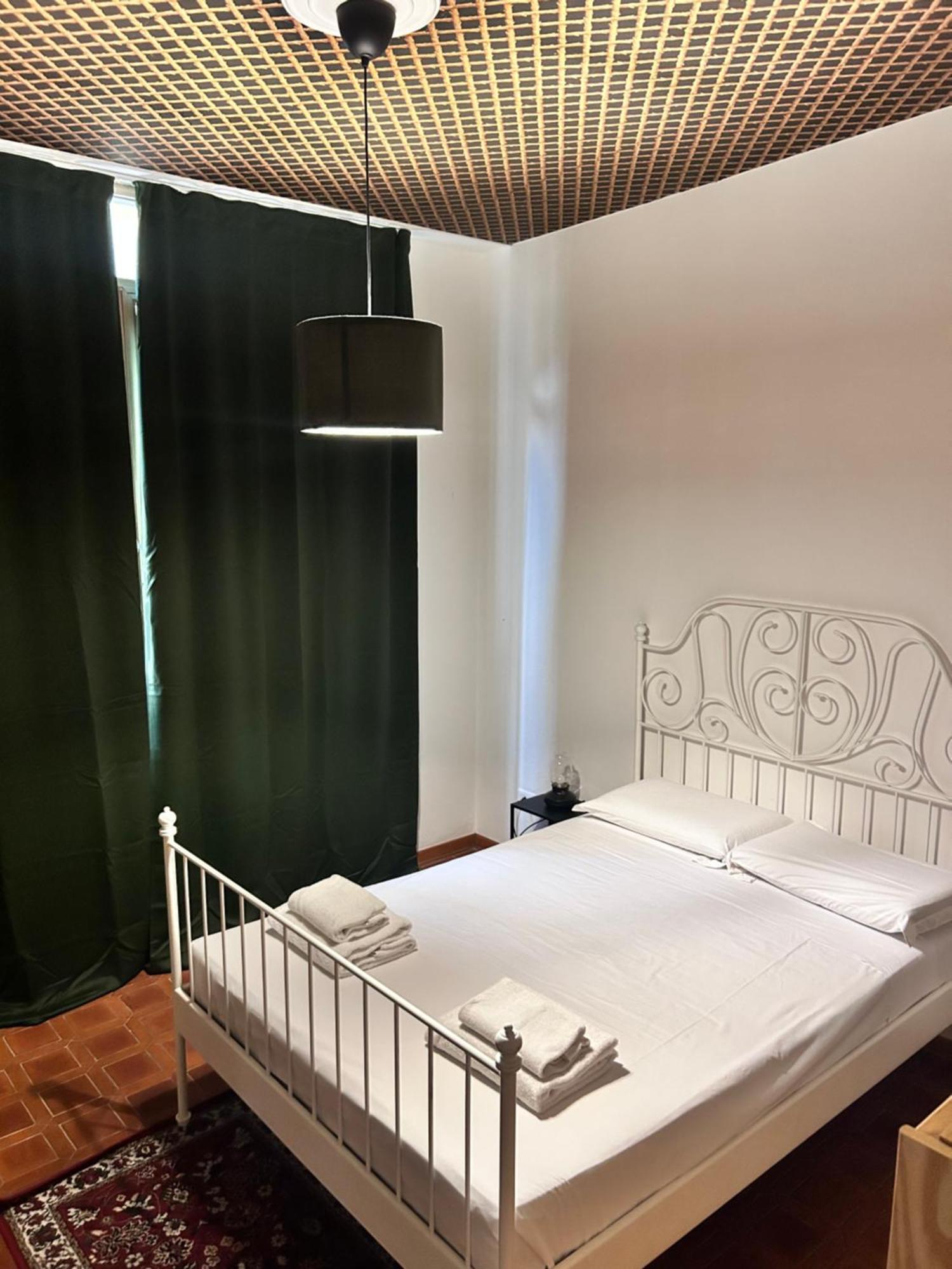 Отель Casa Francis Флоренция Экстерьер фото